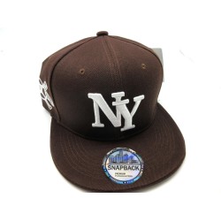 2104-10 CITY CLASSIC 21 SNAP BACK NEW YORK BROWN