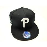 2104-10 CITY CLASSIC 21 SNAP BACK PHILLY BLK/WHT