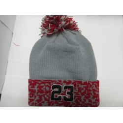 WINTER MJ LEGEND POM KNIT HAT 1808-03 GRY/RED